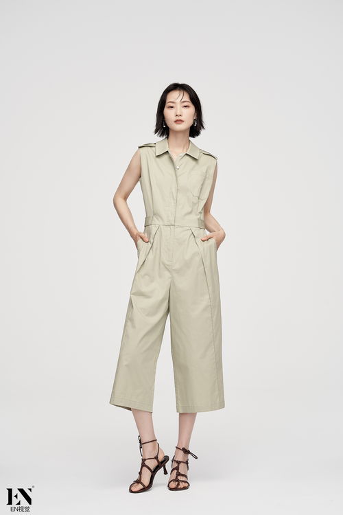 女裝拍攝的藝術 如何通過鏡頭展現(xiàn)服裝的魅力與風格